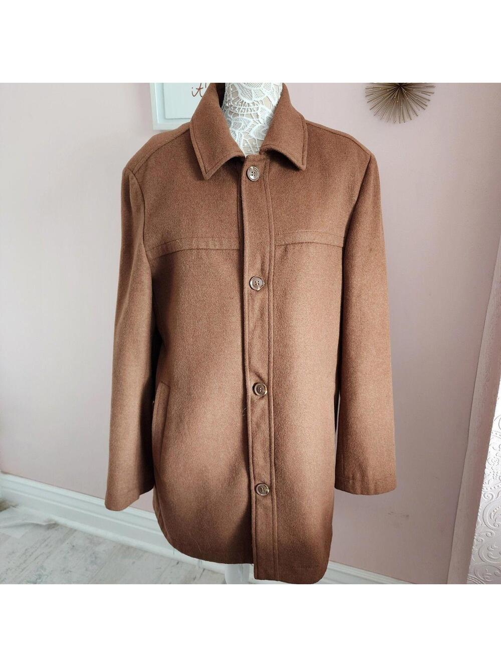 Mantoni Milan Italy Men’s Camel Wool Cashmere Coat Size 42 Long